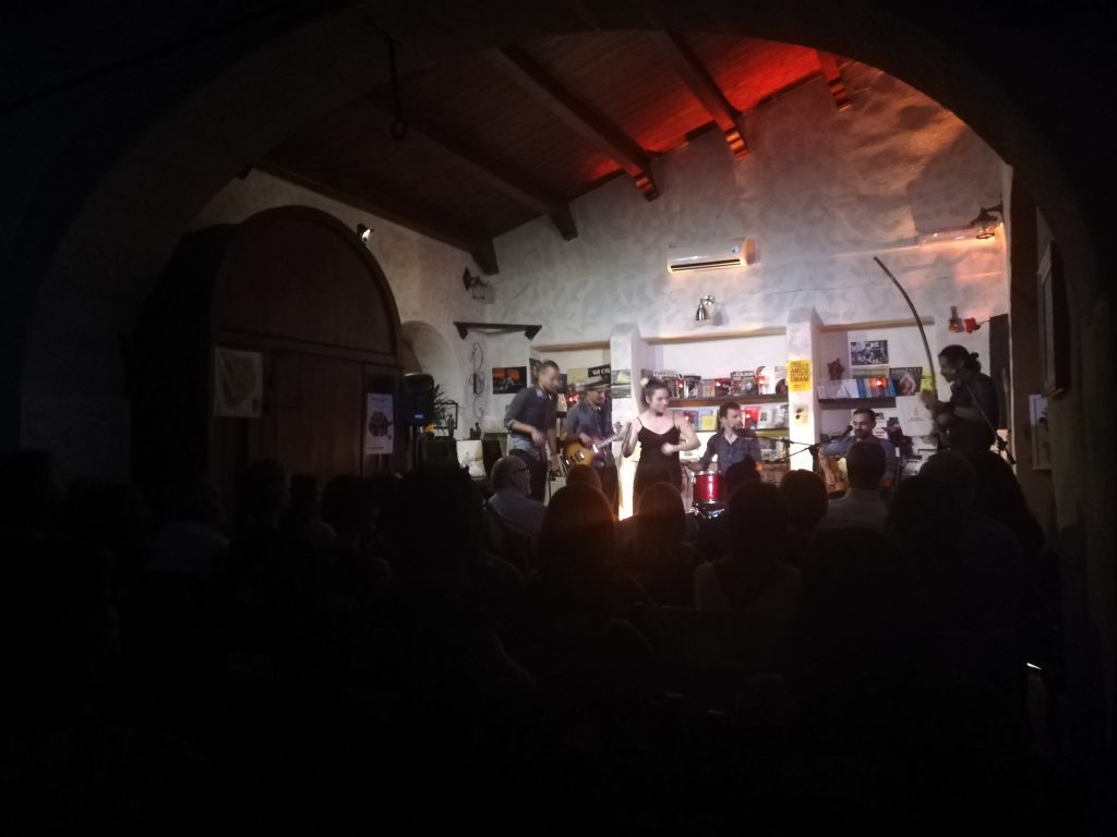 I Dinatatak protagonisti a Sassari nel circolo enogastronomico di via Frigaglia
