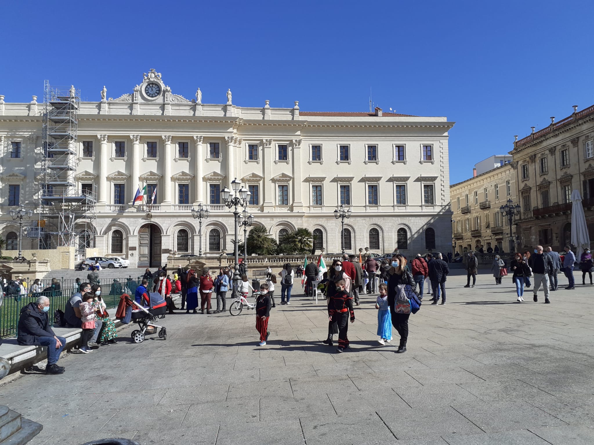 Sassari | Covid, 5 locali sanzionati nel primo fine settimana di Zona Bianca