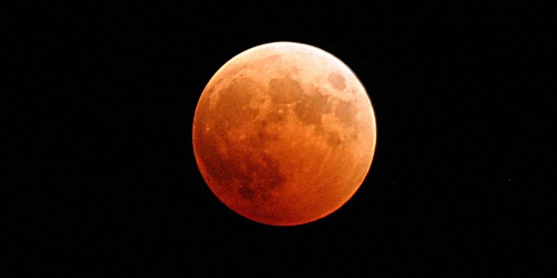 Meteo e ASTRONOMIA: SUPERLUNA di SANGUE imminente, ma ci sarà pure l’ECLISSI TOTALE.