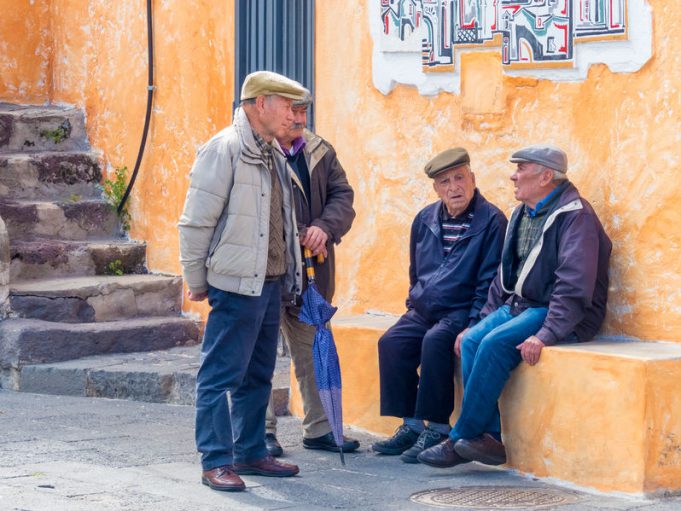  Qualità della vita in Italia: Sassari e Nuoro nella top 15 per il benessere degli anziani