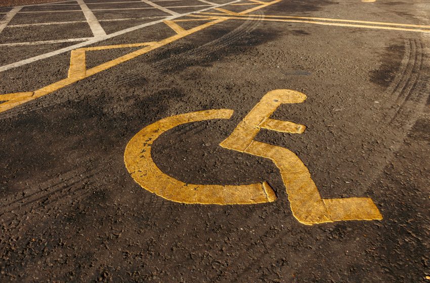  Sassari – Uomo parcheggiava nei parcheggi riservati ai disabili con contrassegno falsificato