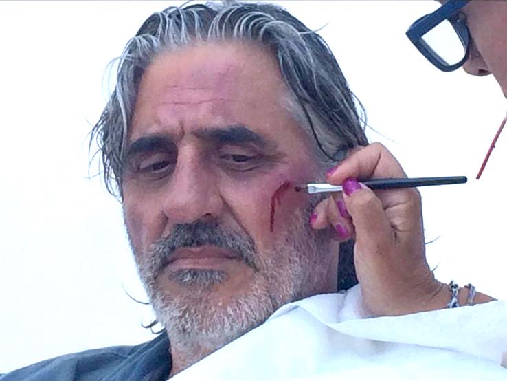 Gazale al trucco in "Ovunque proteggimi"