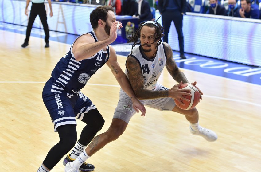 Sassari – La Dinamo batte Brescia. Pubblico esaltante e grande lavoro della difesa