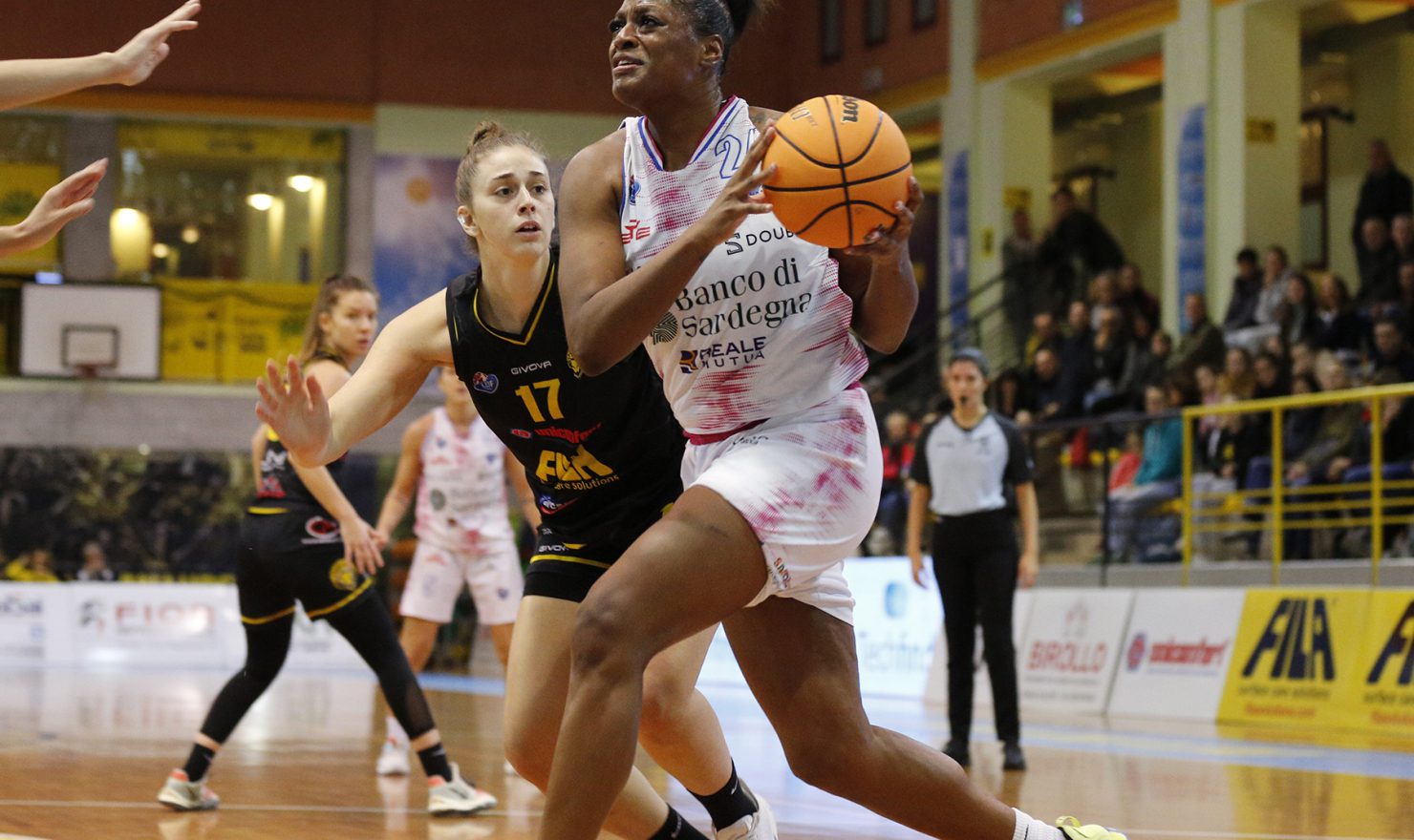 Dinamo Women VS San Martino Foto: dinamobasket.com