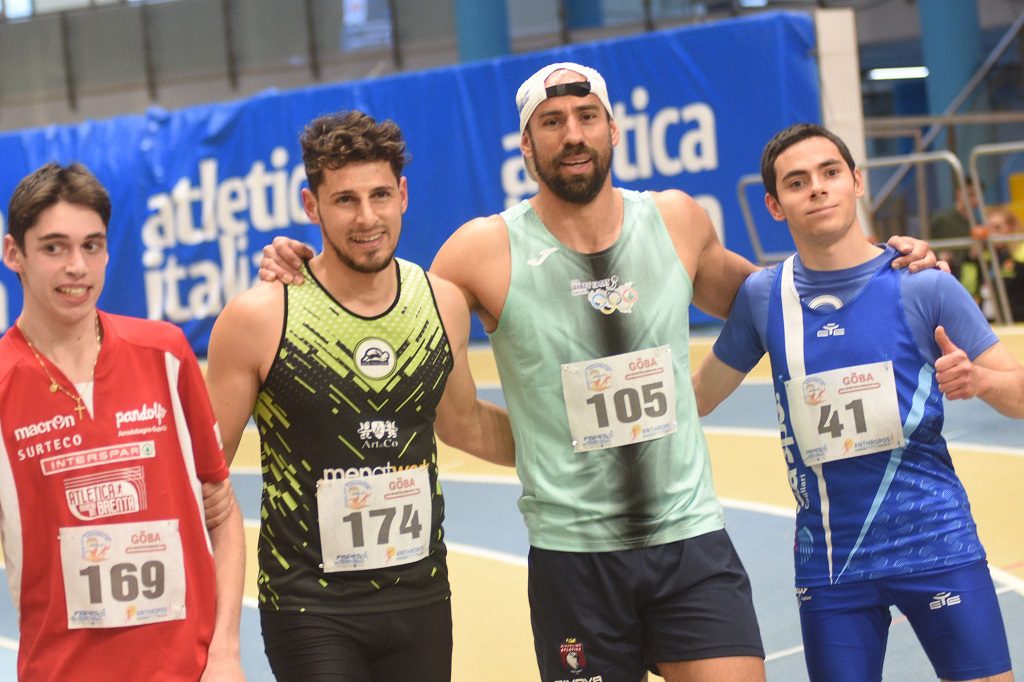 Atletica leggera - a dx Riccardo Campus con i suoi colleghi atleti (Foto Giordano Cimadamore)