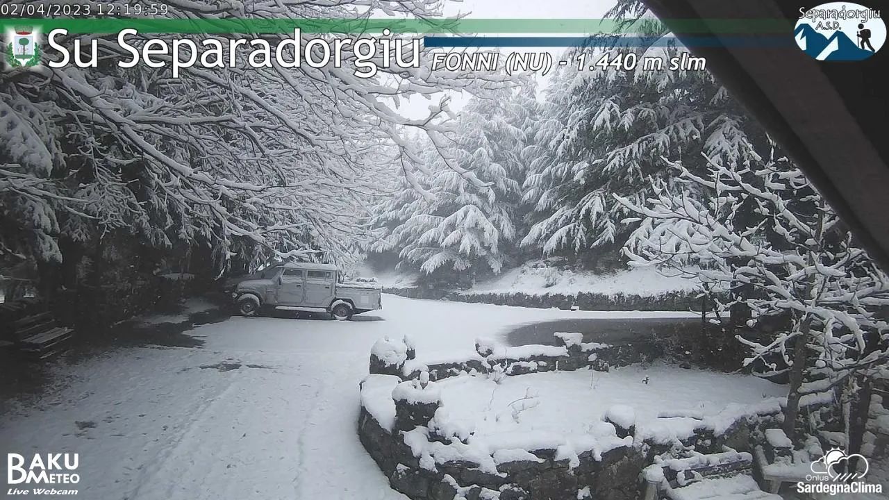 Primavera non ti conosco. A Fonni nevica e non è un Pesce d'aprile!