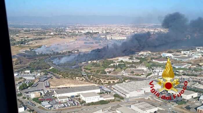  Cagliari – Allerta incendi, 50 interventi dei Vigili del fuoco
