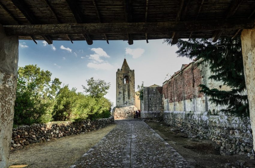 Galtellì – Svelati i nomi dei finalisti del Premio Letterario “Canne al Vento”
