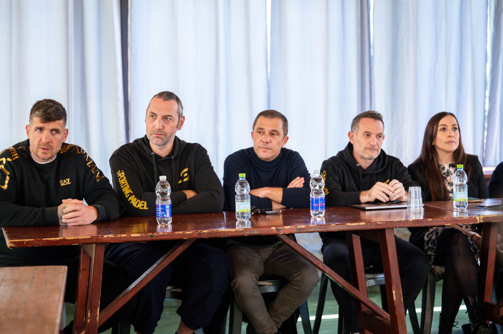 Oltre lo sport - tavolo presentazione