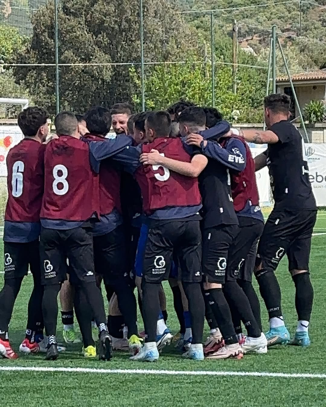 L'esultanza della COS Sarrabus in occasione di un gol di Nino Pinna contro il Cynthialbalonga