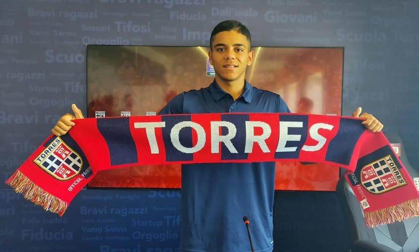 Gabriel Iovieno in occasione della presentazione alla Torres