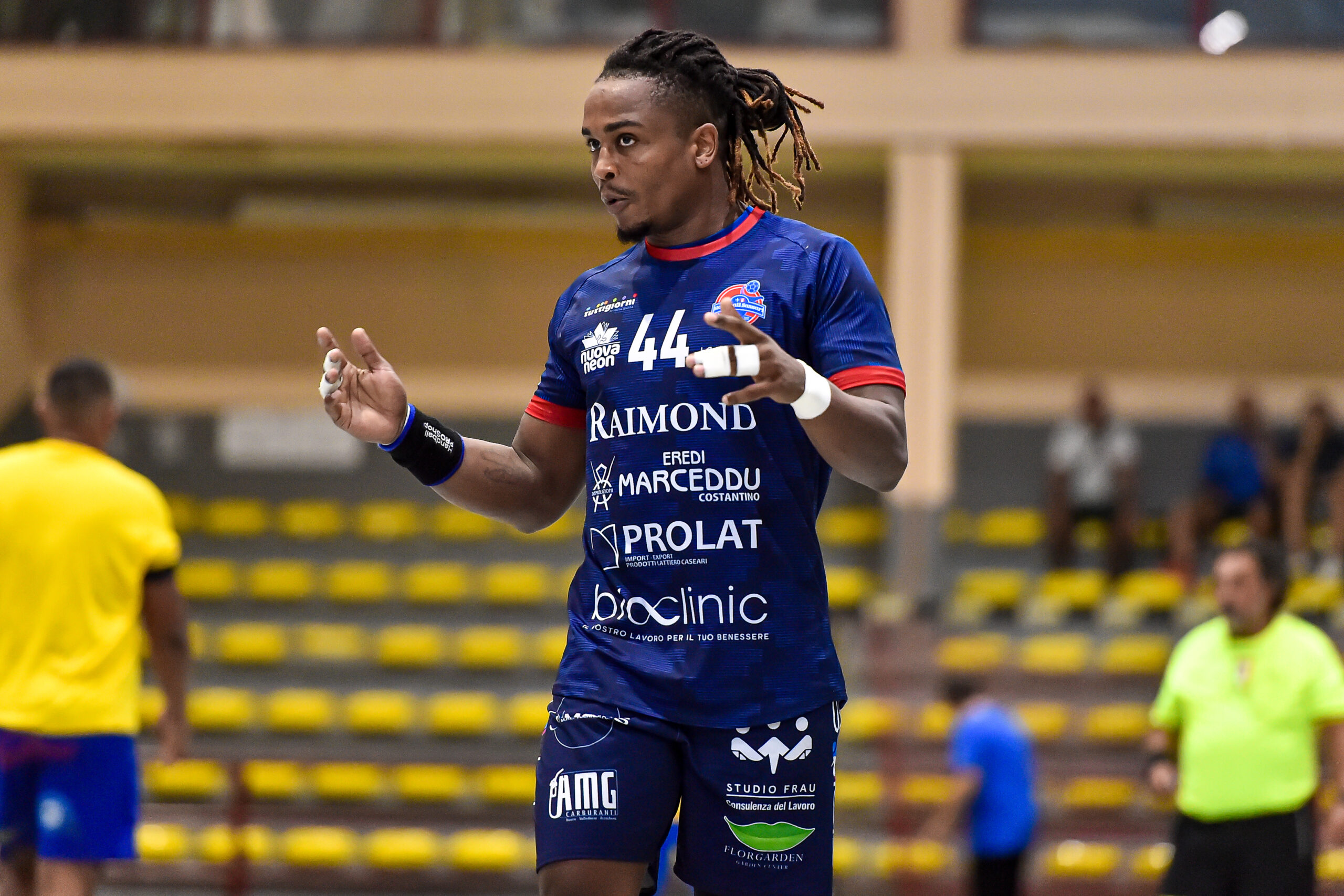 Gualther Furtado, terzino della Raimond Sassari (foto di Claudio Atzori)