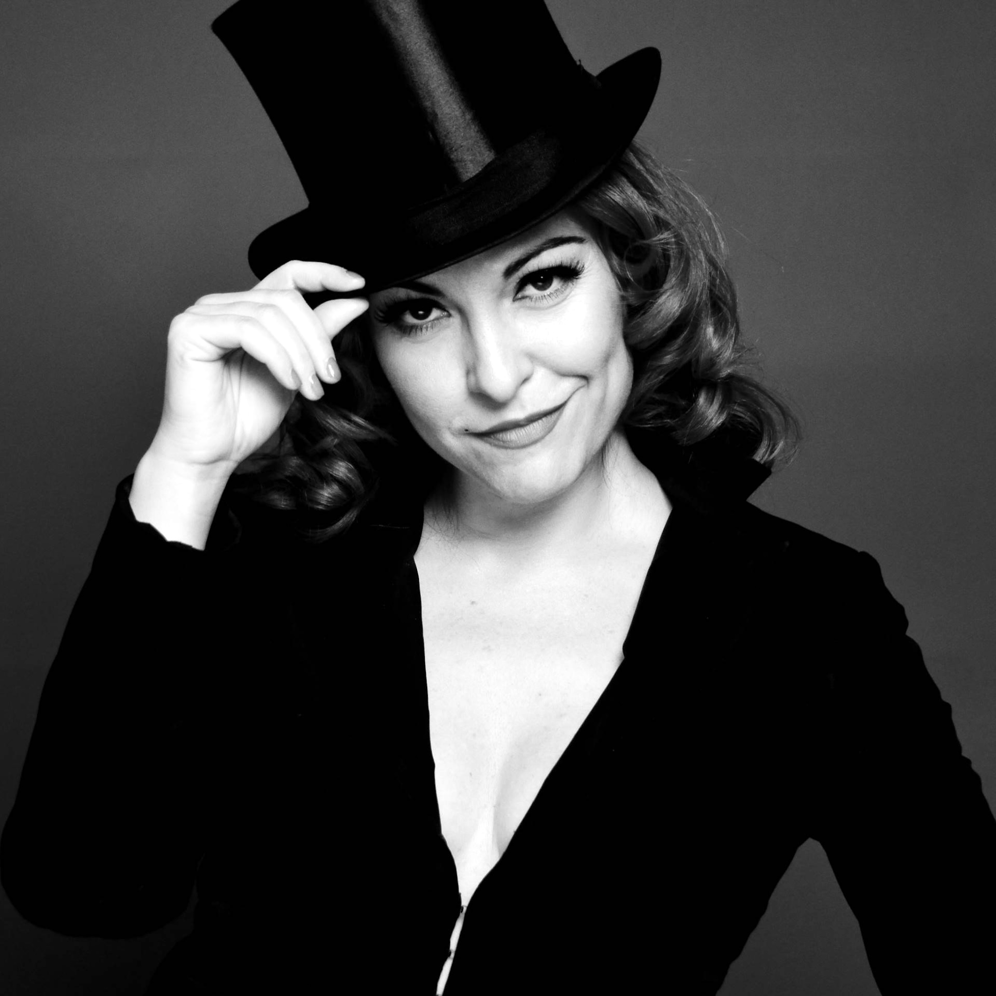 Alessia Desogus in Caffè Chantant