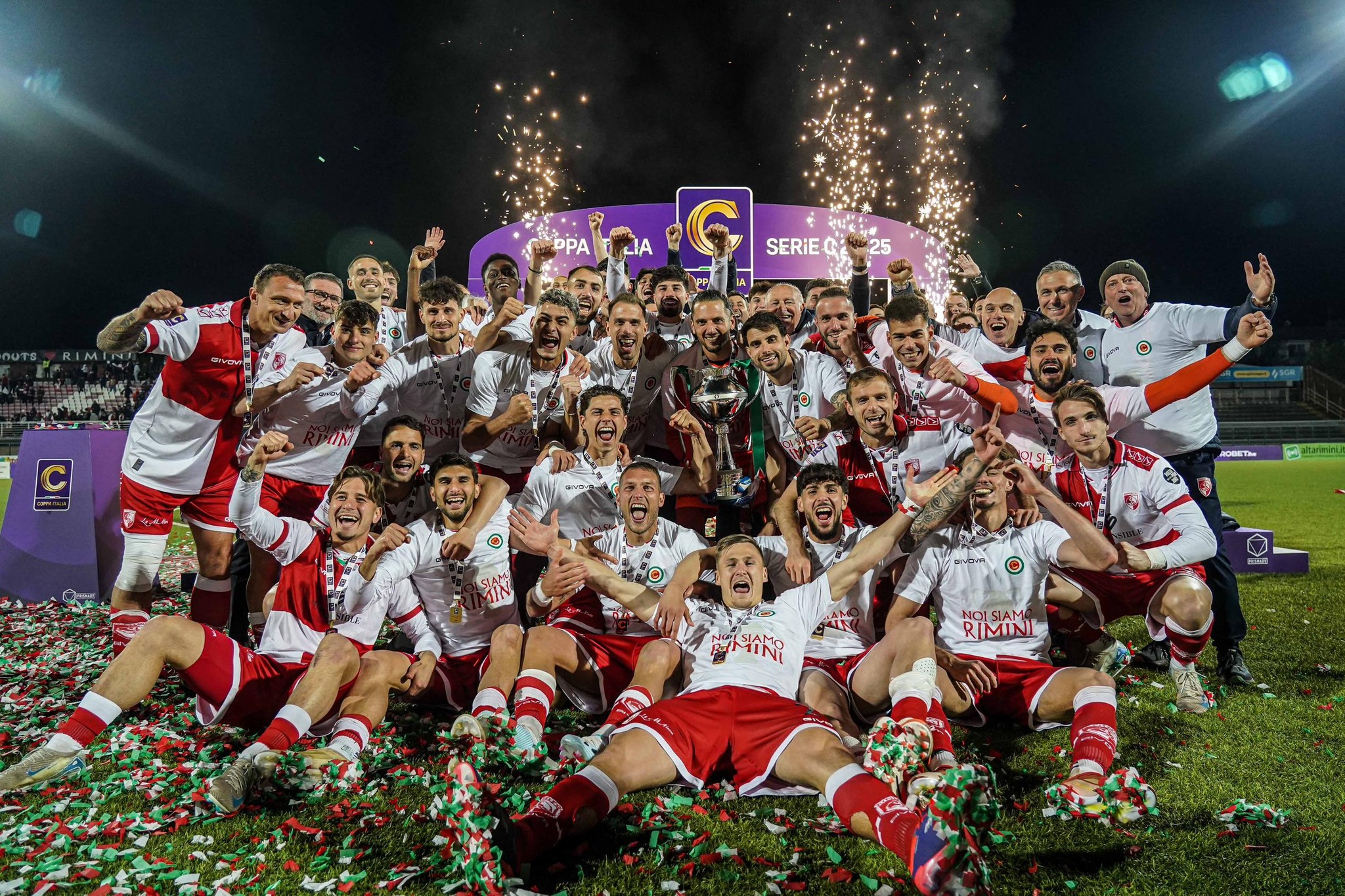 Il Rimini Football Club in festa per la vittoria della Coppa Italia Serie C