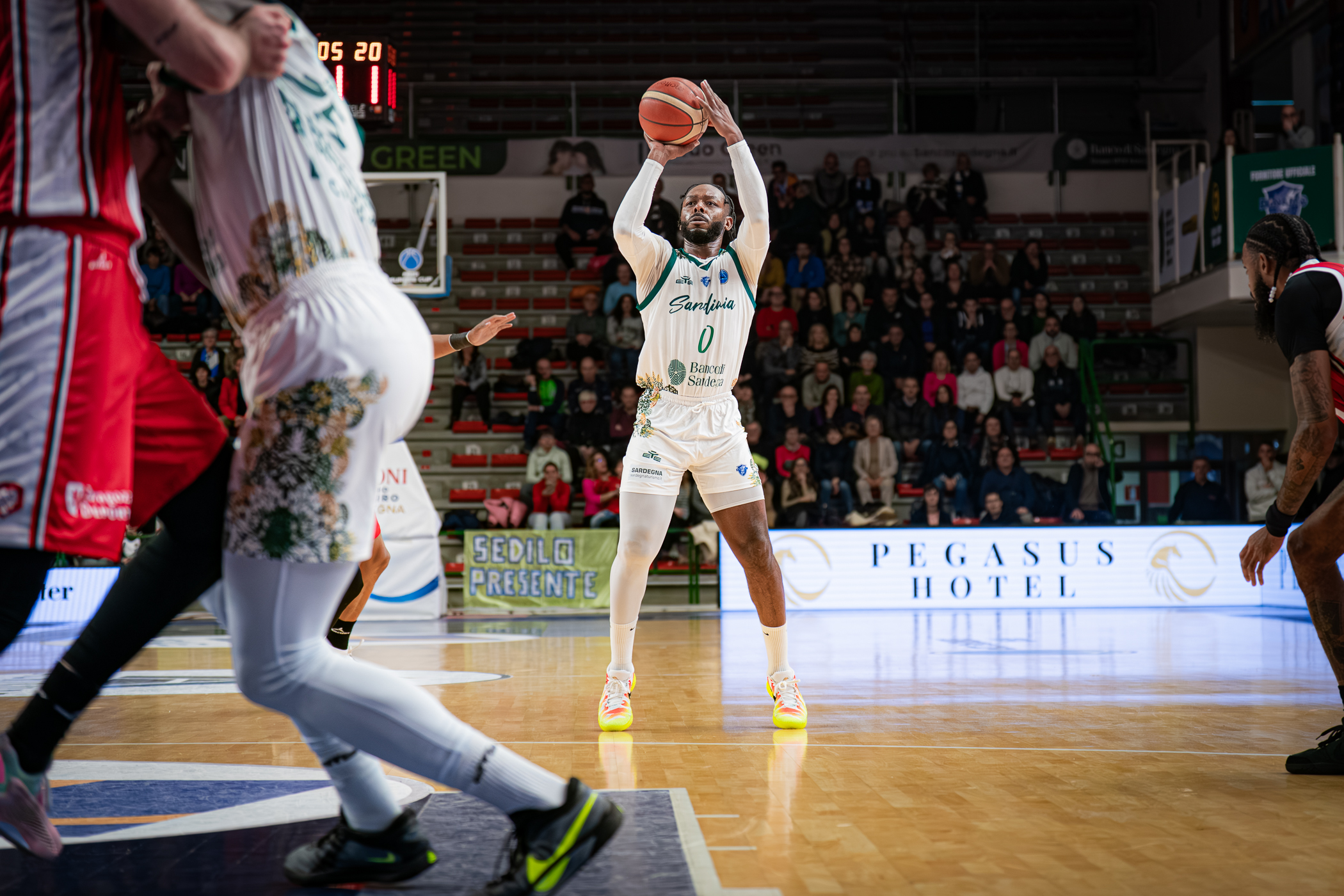 Pullen contro Zaragoza