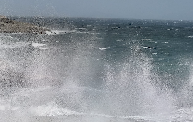 Maestrale e onde fino a 4 metri