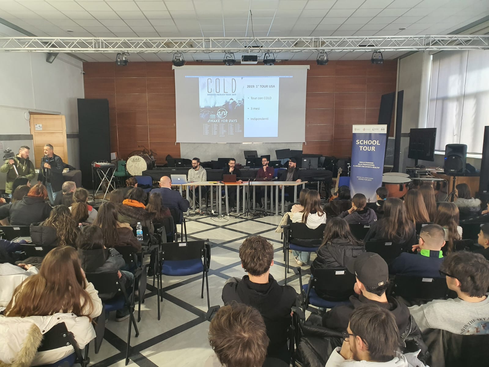 School tour Nuoro