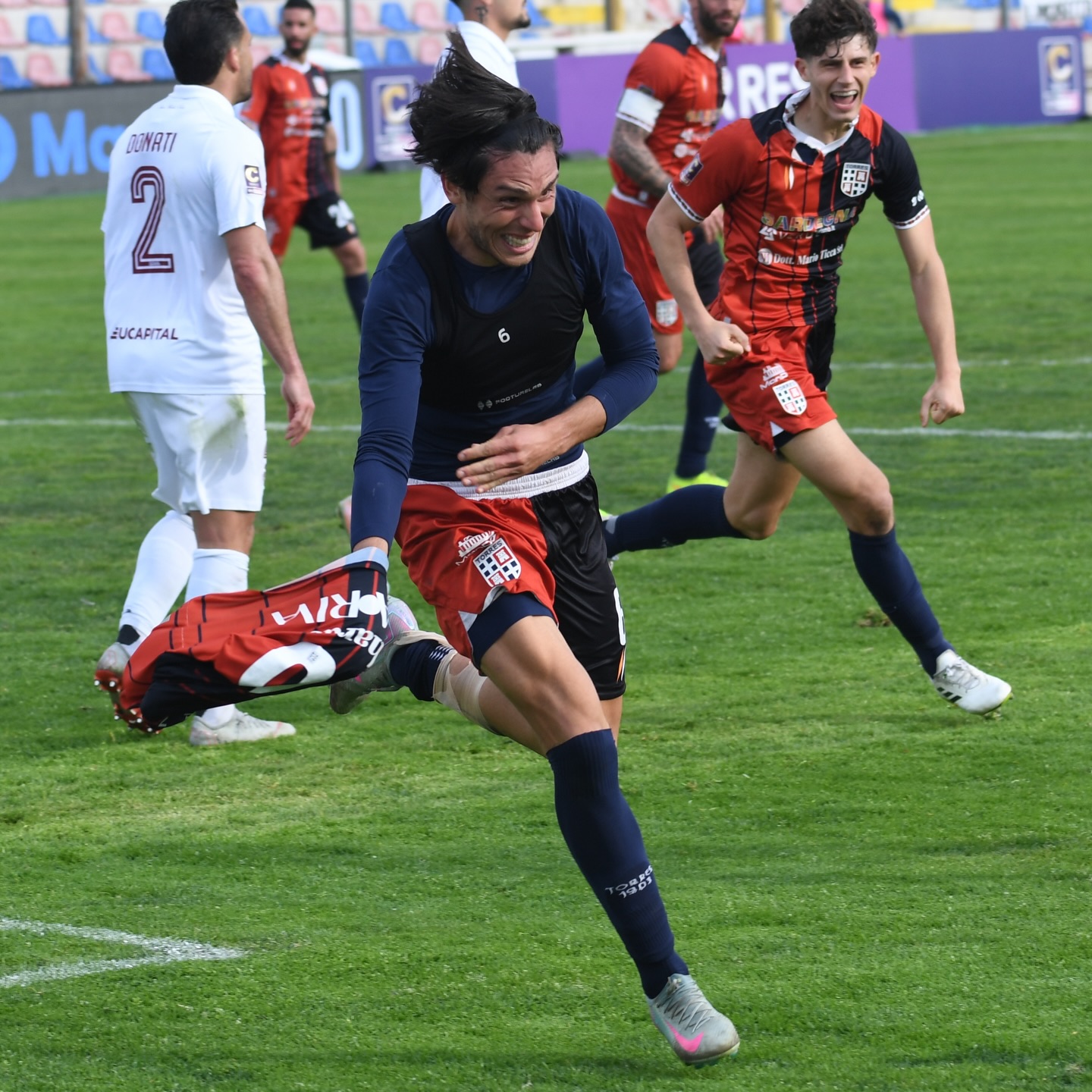 Francesco Nunziatini, 23 anni, esulta dopo aver segnato il gol del definitivo 2-2