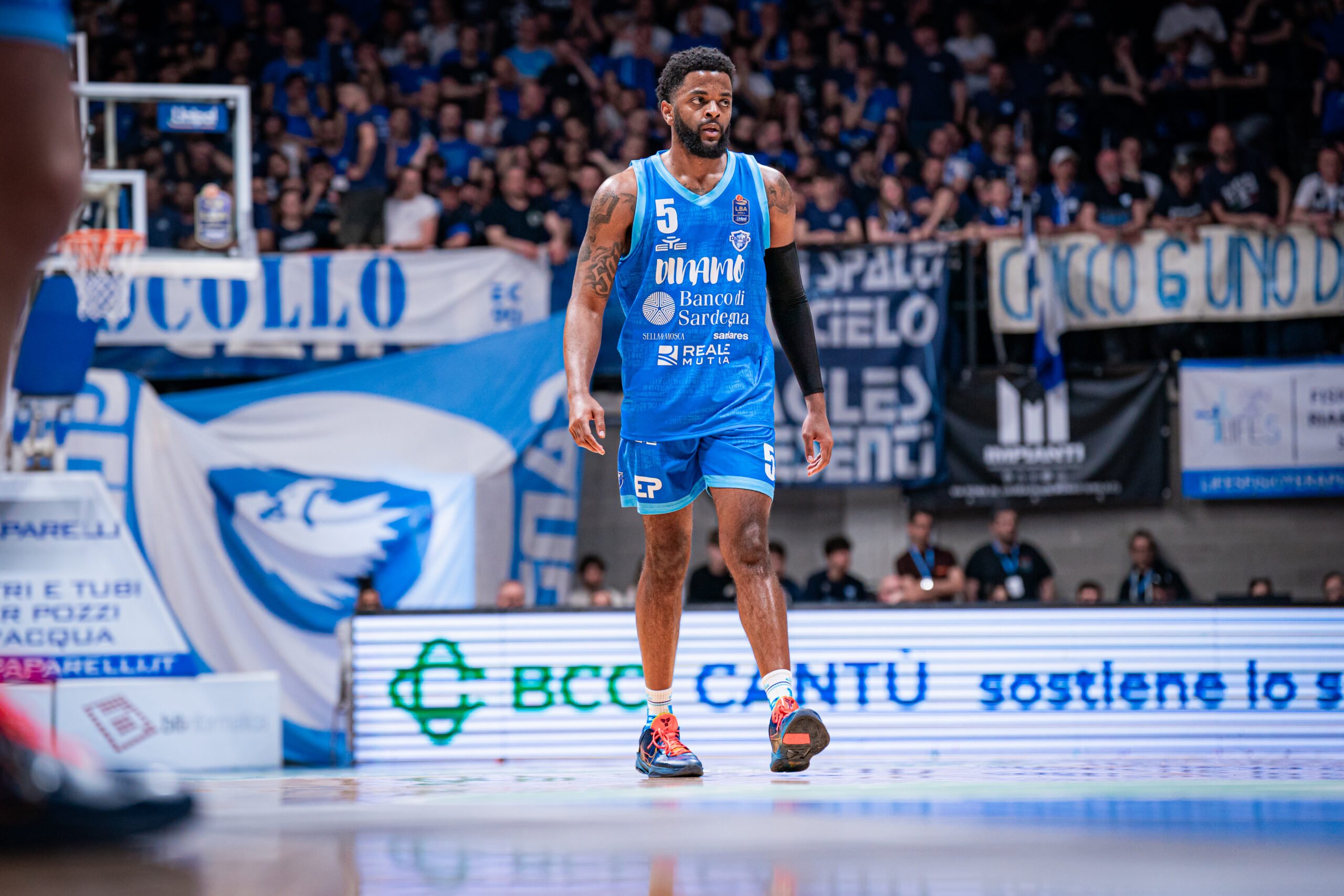 Daryl Macon nella sfida tra Cantù e Dinamo Sassari (4/04/2026)