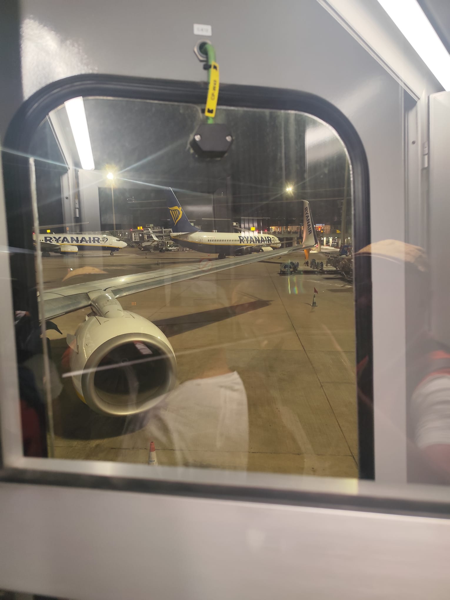 Finestrino rotto ryanair