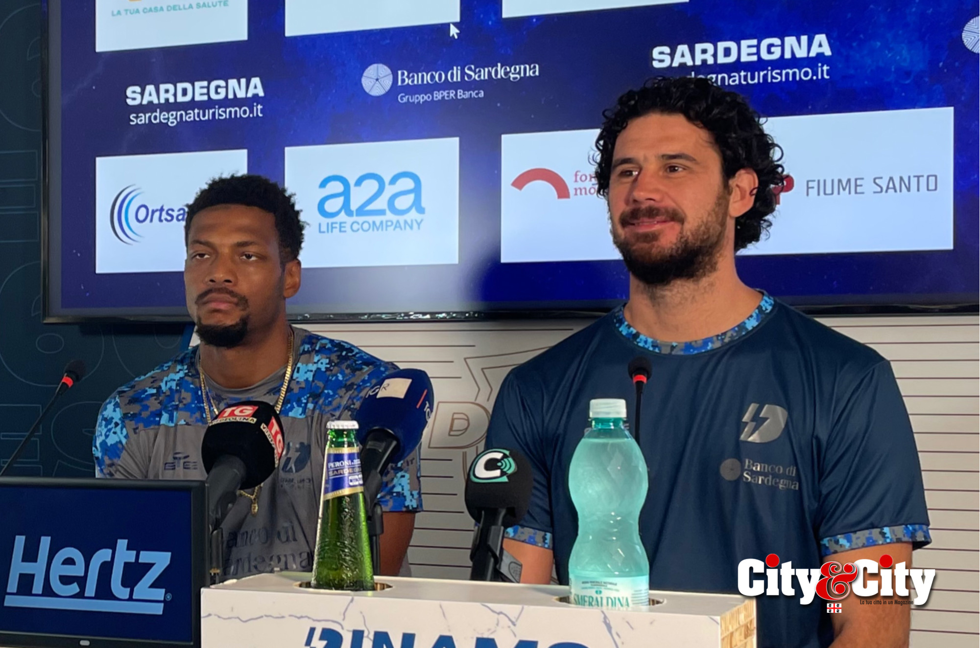 Luca Vitali e Jeff Brooks nella conferenza stampa di presentazione del match d'esordio contro l'Urania Milano
