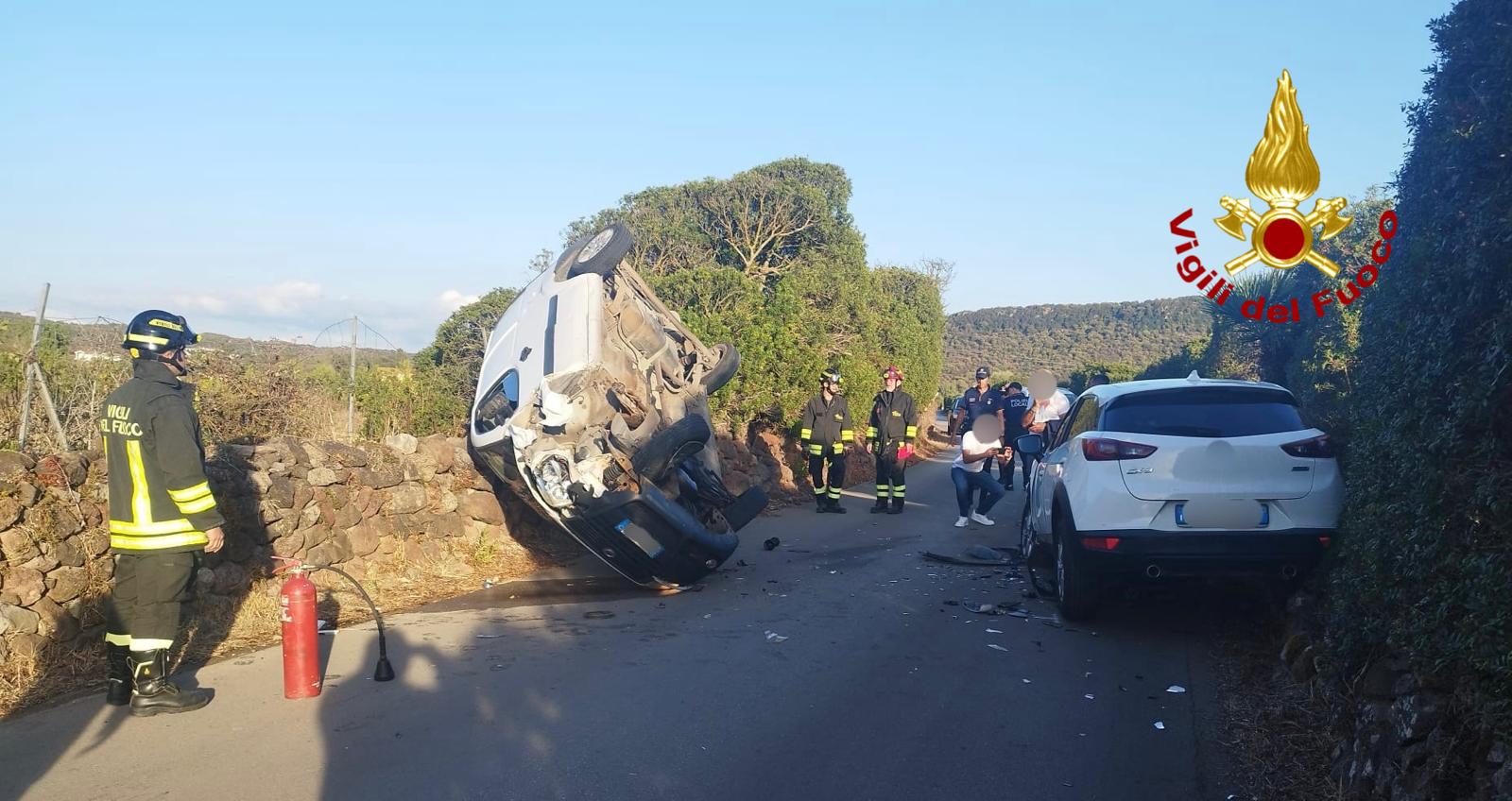 Impatto frontale a Scala Mala ad Alghero. Un'auto e un furgone coinvolti nello scontro